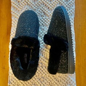 Sketchers black and gold slippers